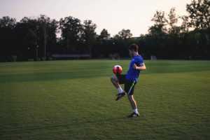 Collectie van mooiste trainingsbroeken van Nike, Adidas en Banlieu in verschillende kleuren en stijlen